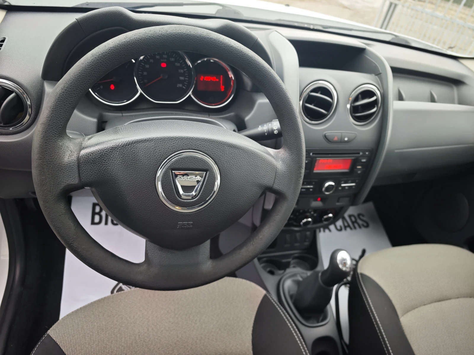 Dacia Duster 1.6i  - изображение 8