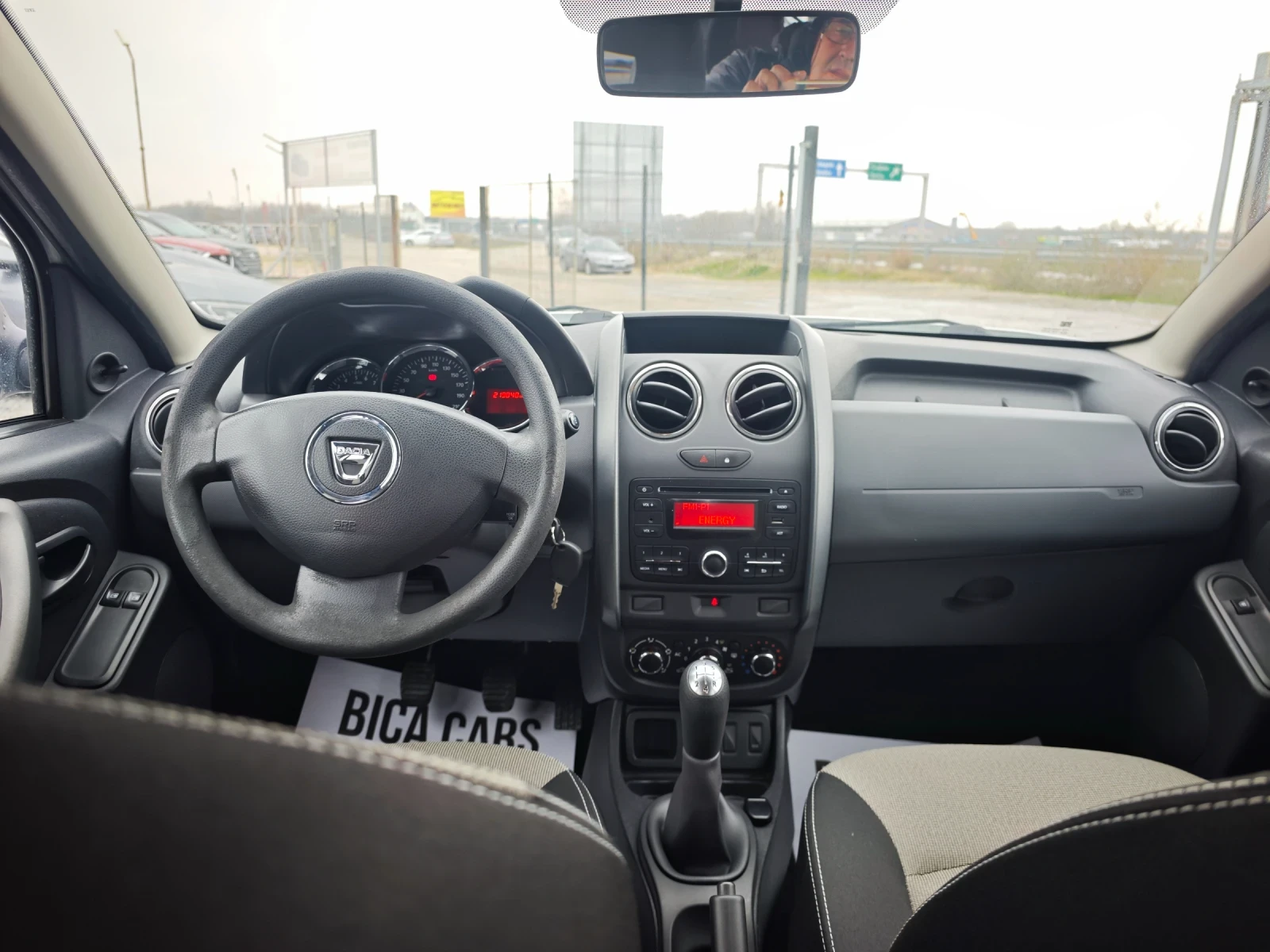 Dacia Duster 1.6i  - изображение 9