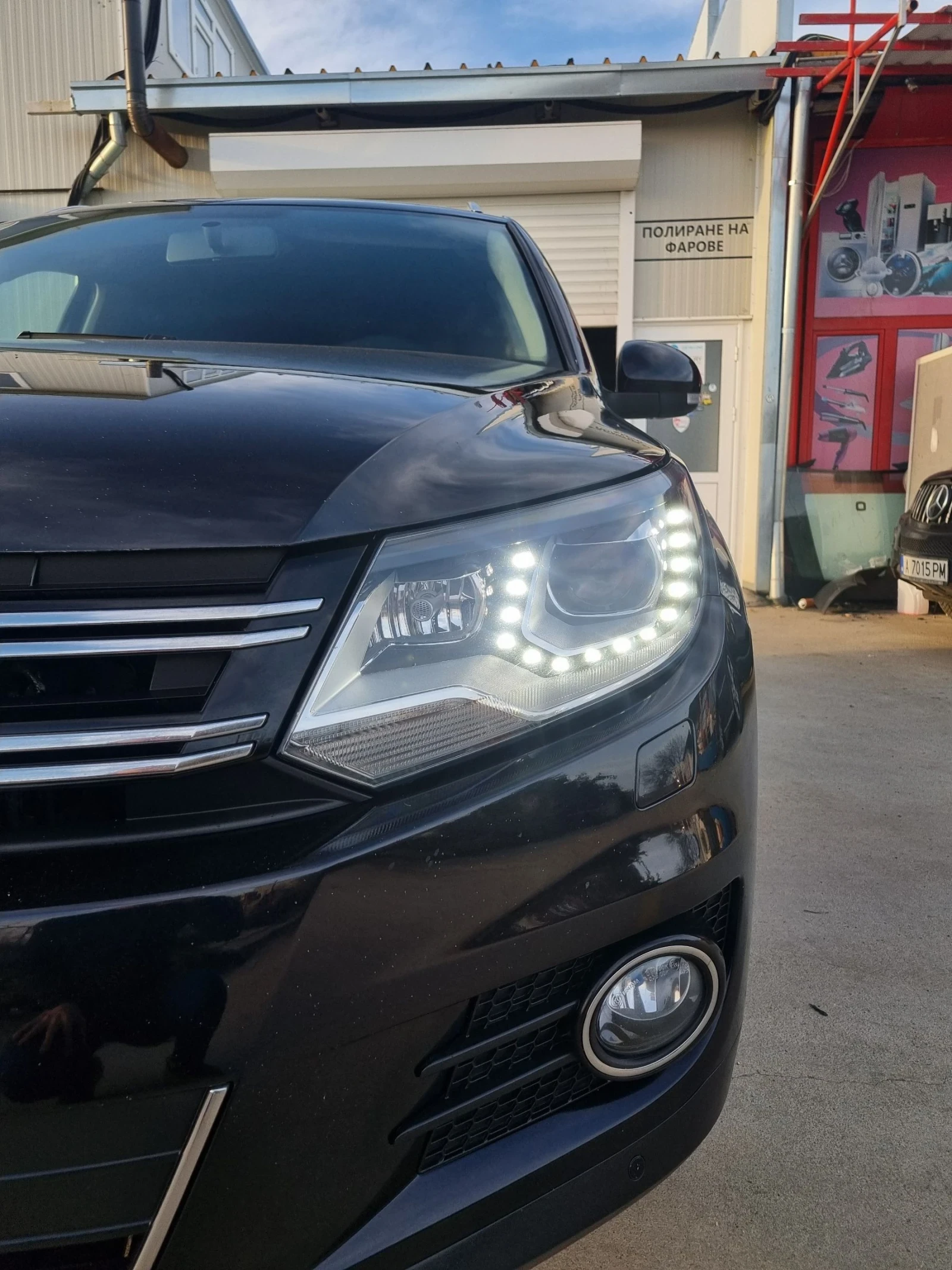 VW Tiguan 2.0tdi 140к.с 4x4 DSG Автомат, снимка 9 - Автомобили и джипове - 53824211