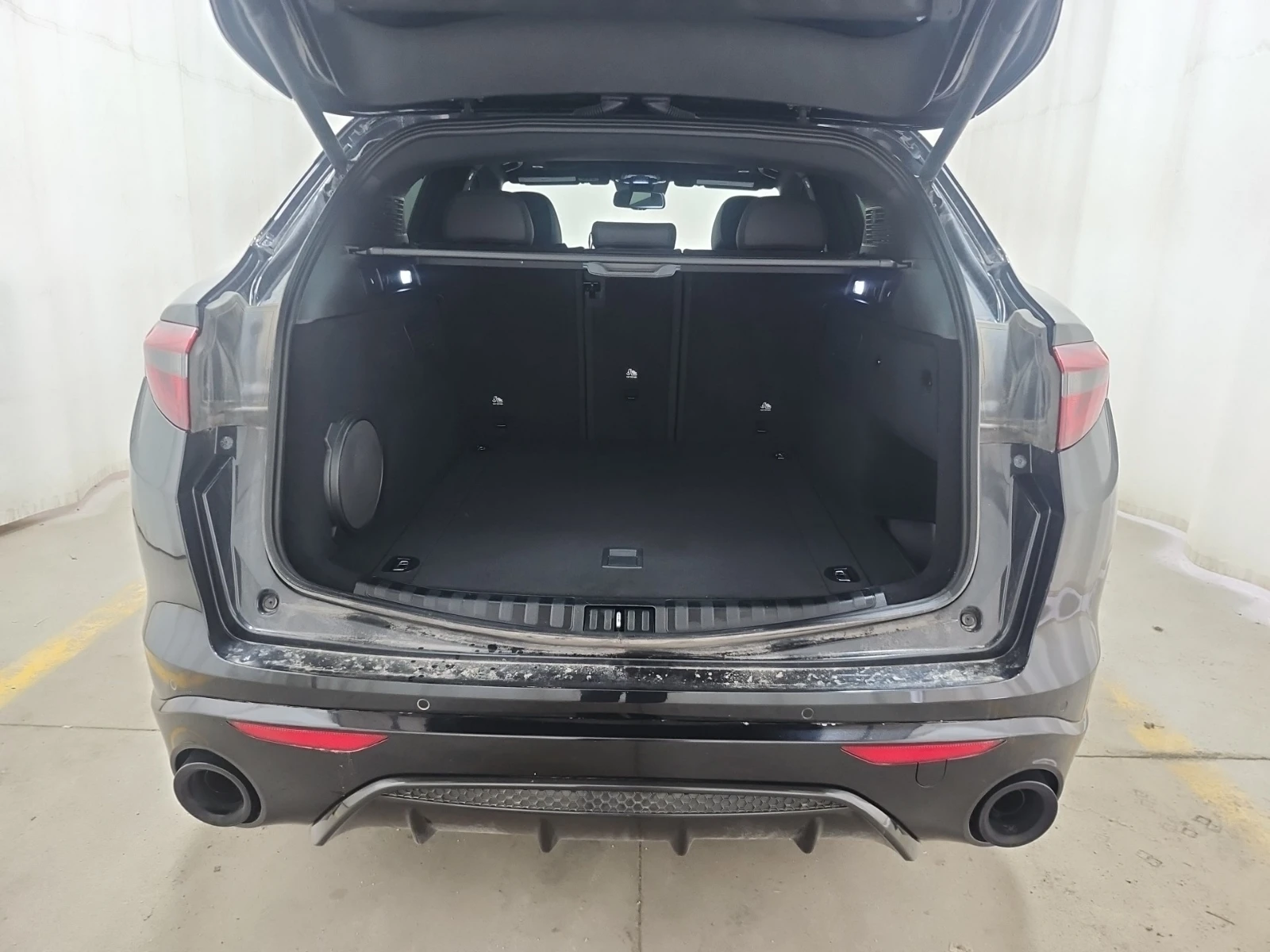 Alfa Romeo Stelvio Estrema AWD, снимка 15 - Автомобили и джипове - 54260569