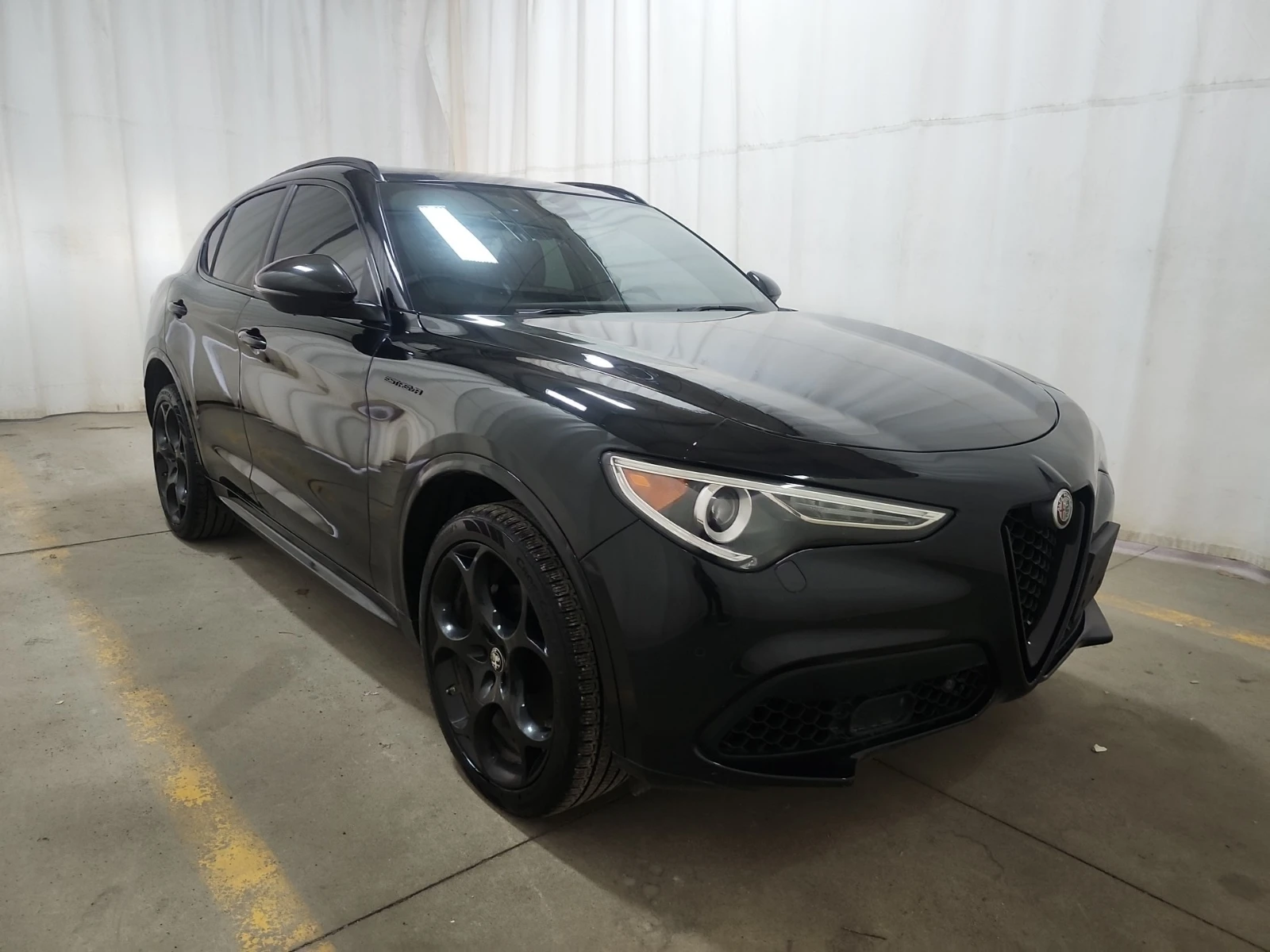 Alfa Romeo Stelvio Estrema AWD, снимка 2 - Автомобили и джипове - 54260569