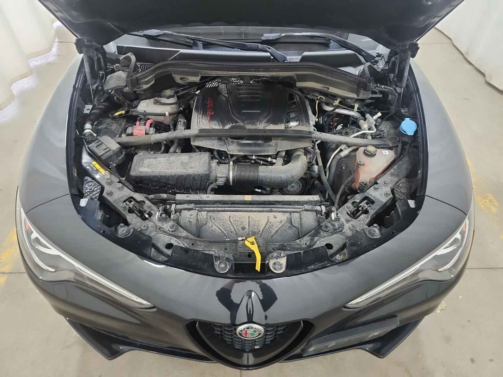 Alfa Romeo Stelvio Estrema AWD, снимка 16 - Автомобили и джипове - 54260569