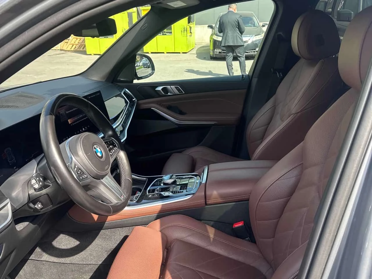 BMW X5 xDrive40i / 360 / DISTRONIC / HUD / Harman Kardon , снимка 14 - Автомобили и джипове - 54621575