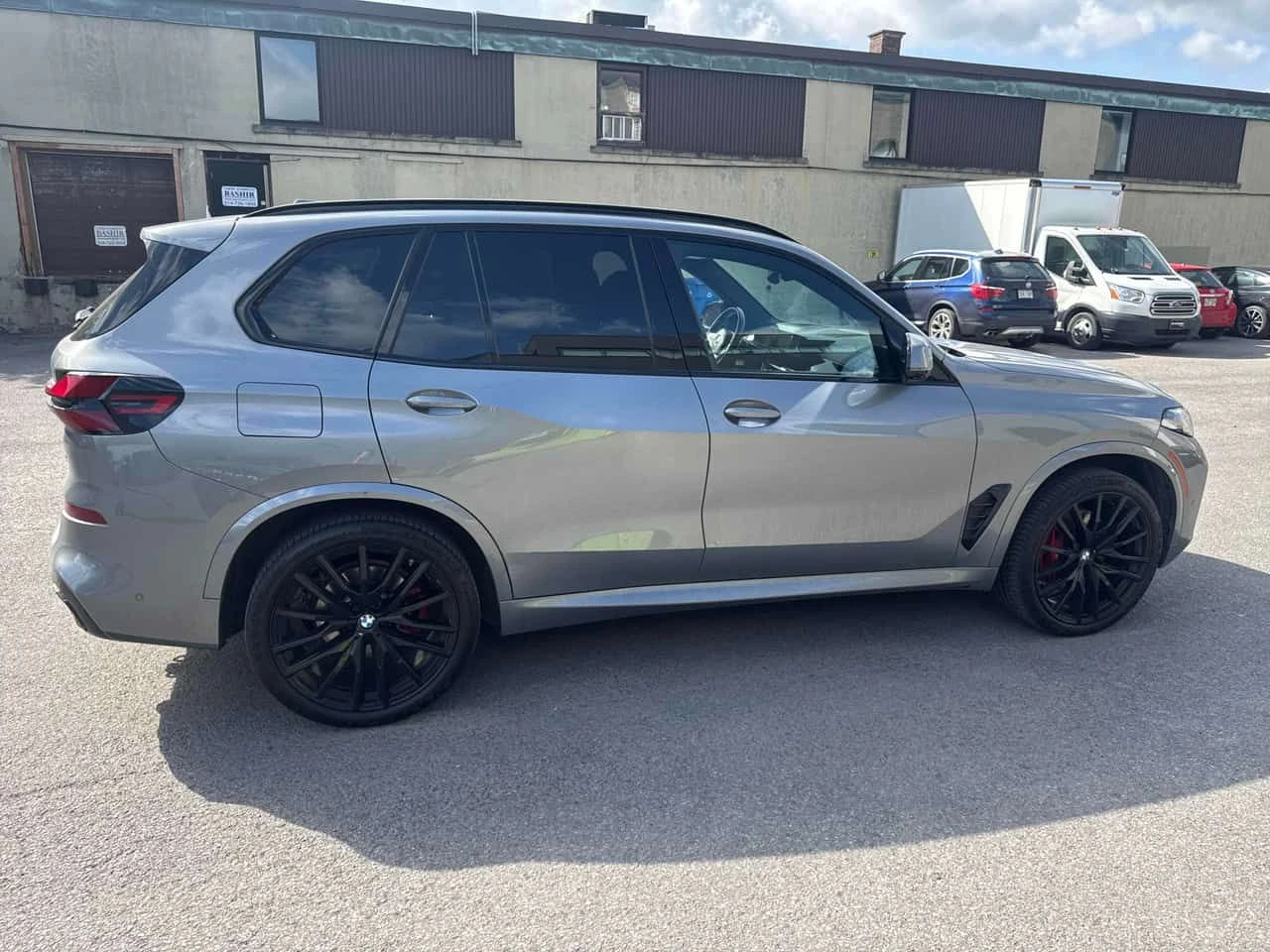 BMW X5 xDrive40i / 360 / DISTRONIC / HUD / Harman Kardon , снимка 3 - Автомобили и джипове - 54621575