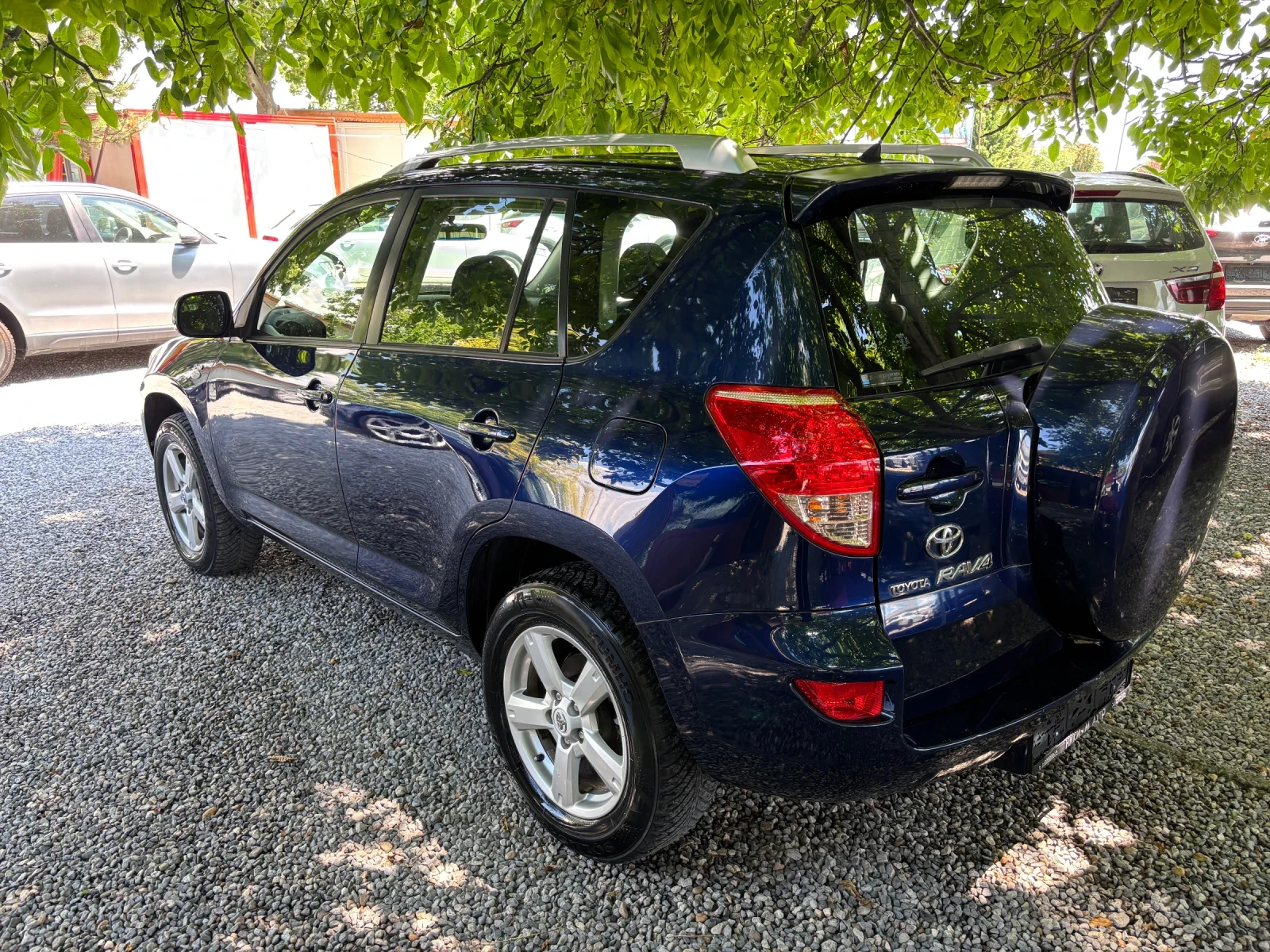 Toyota Rav4 2.2D4D-136k.s, снимка 5 - Автомобили и джипове - 54987387