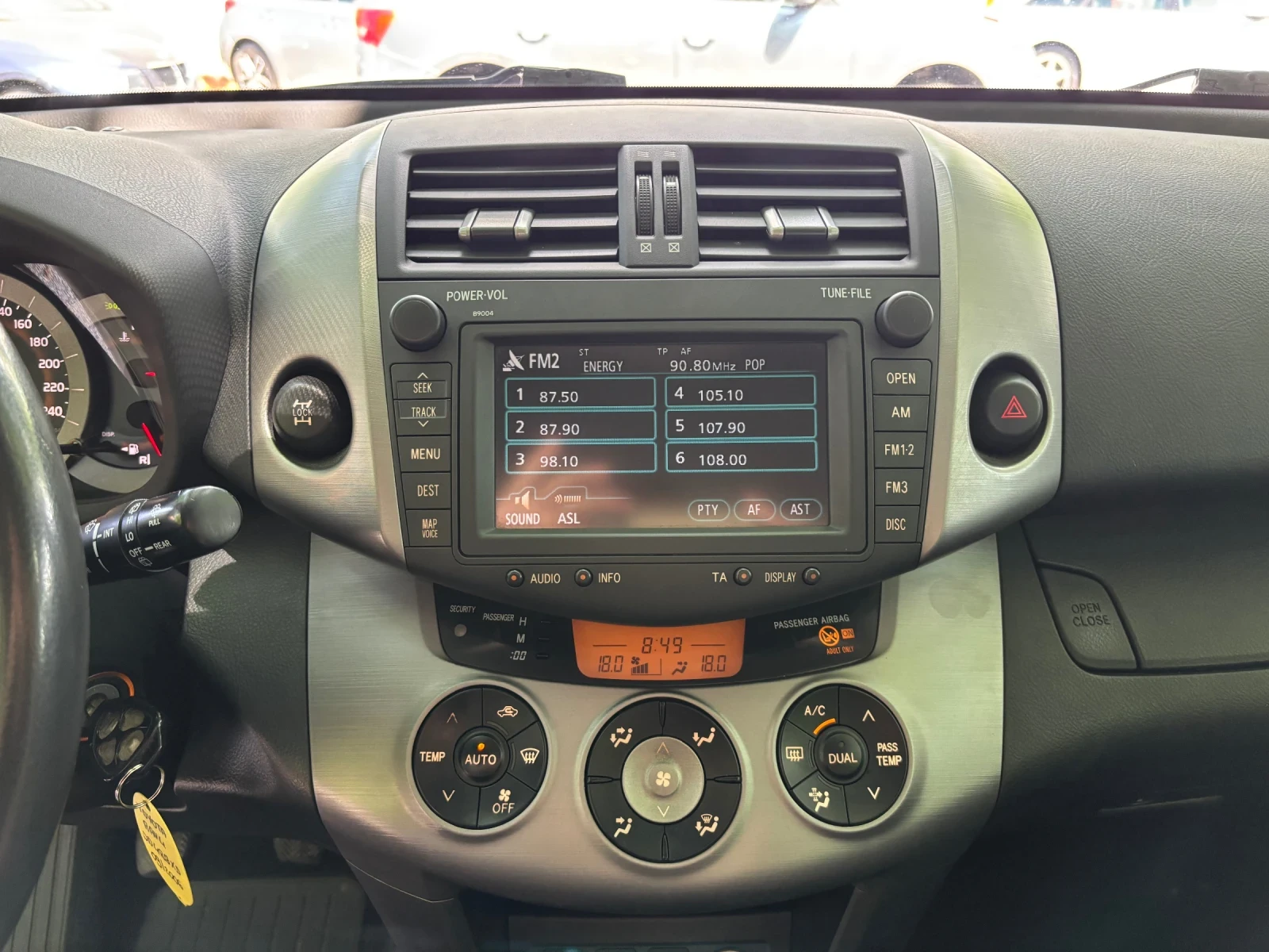 Toyota Rav4 2.2D4D-136k.s, снимка 11 - Автомобили и джипове - 54987387