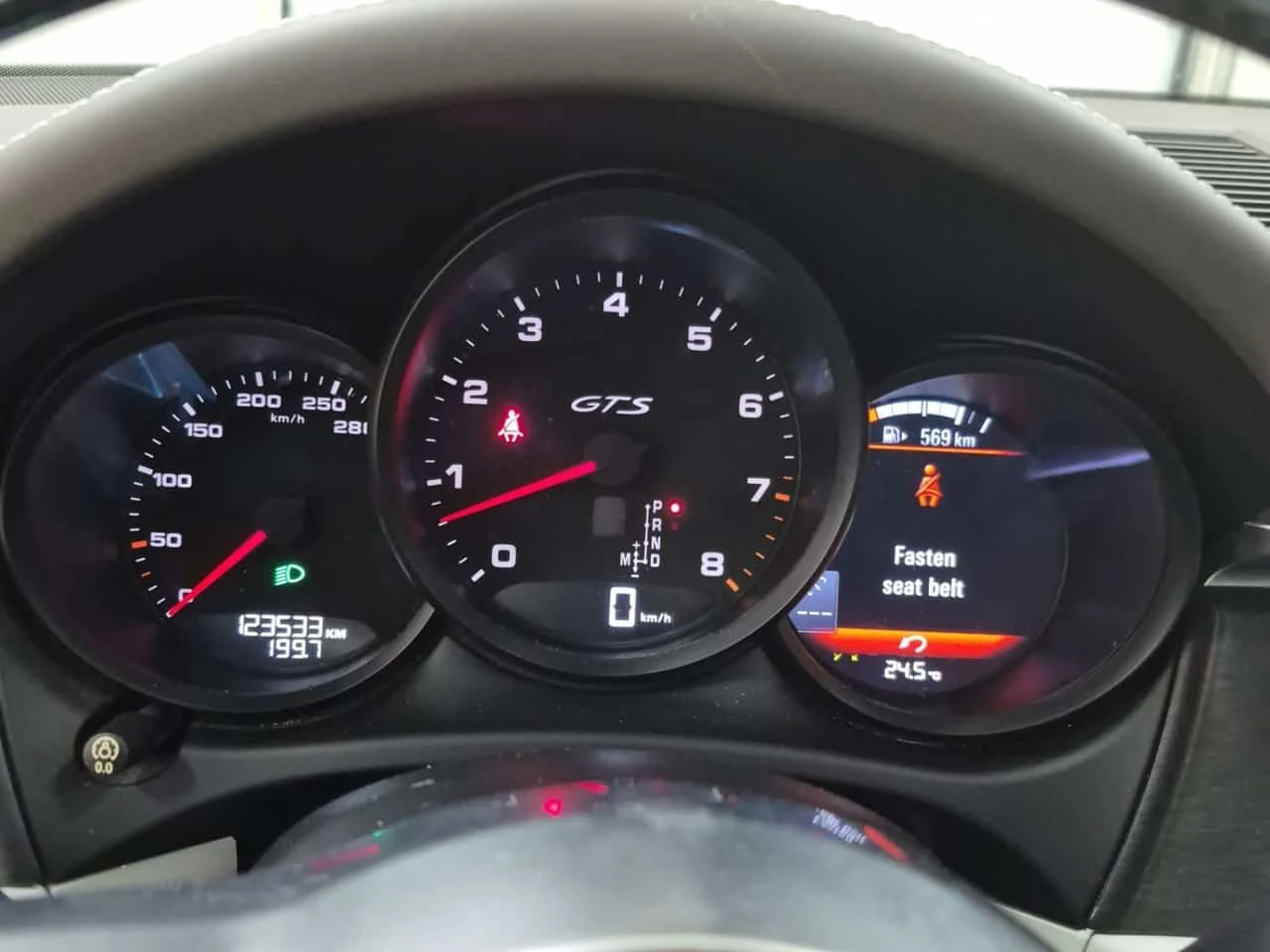 Porsche Macan * GTS * CARFAX * ЦЕНА ДО БГ, снимка 8 - Автомобили и джипове - 55693399