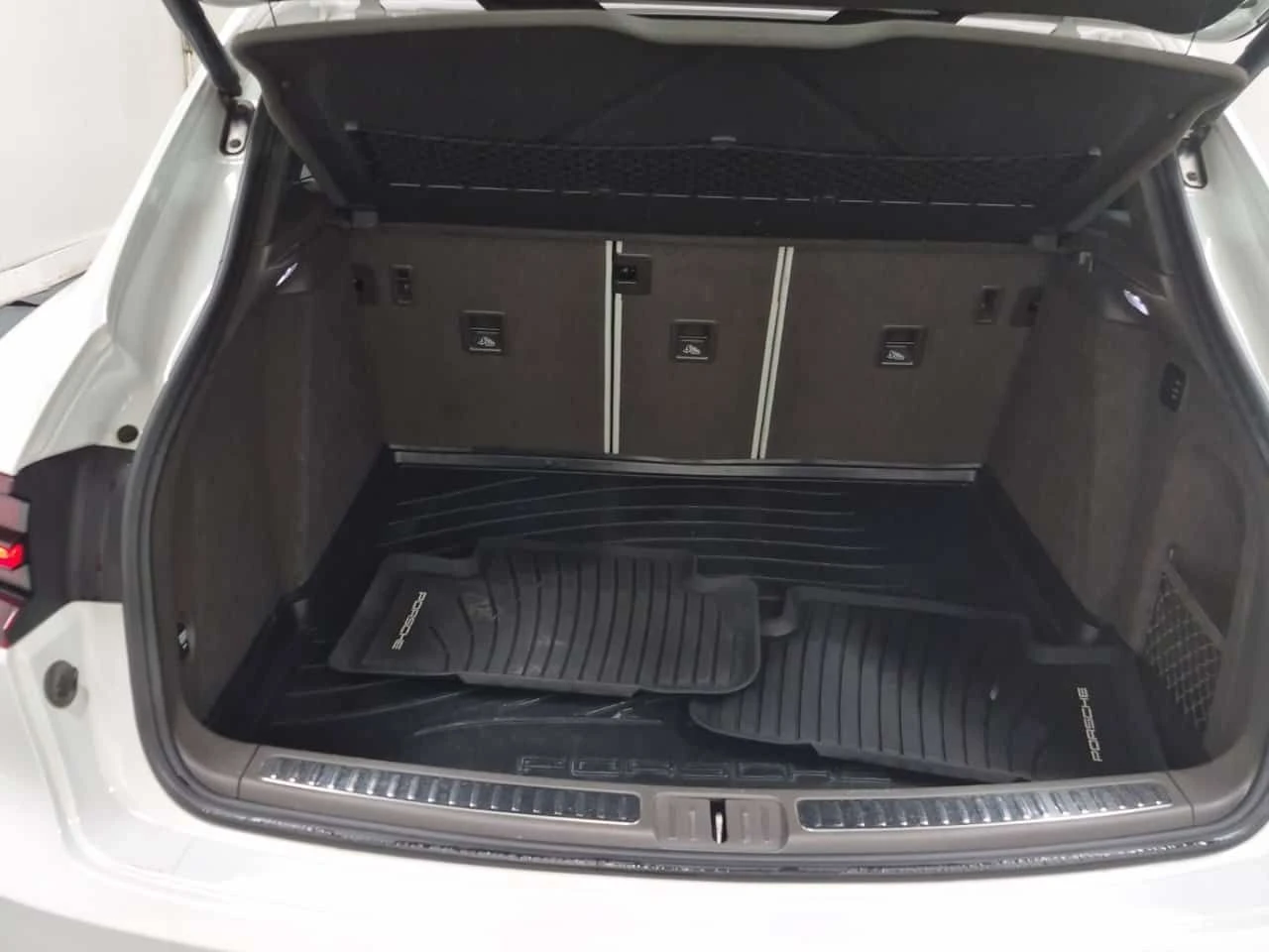 Porsche Macan * GTS * CARFAX * ЦЕНА ДО БГ, снимка 15 - Автомобили и джипове - 55693399