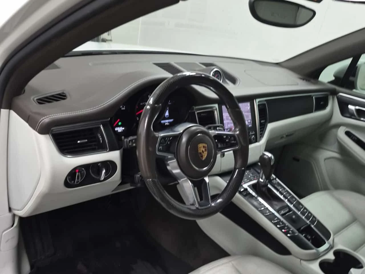 Porsche Macan * GTS * CARFAX * ЦЕНА ДО БГ, снимка 7 - Автомобили и джипове - 55693399