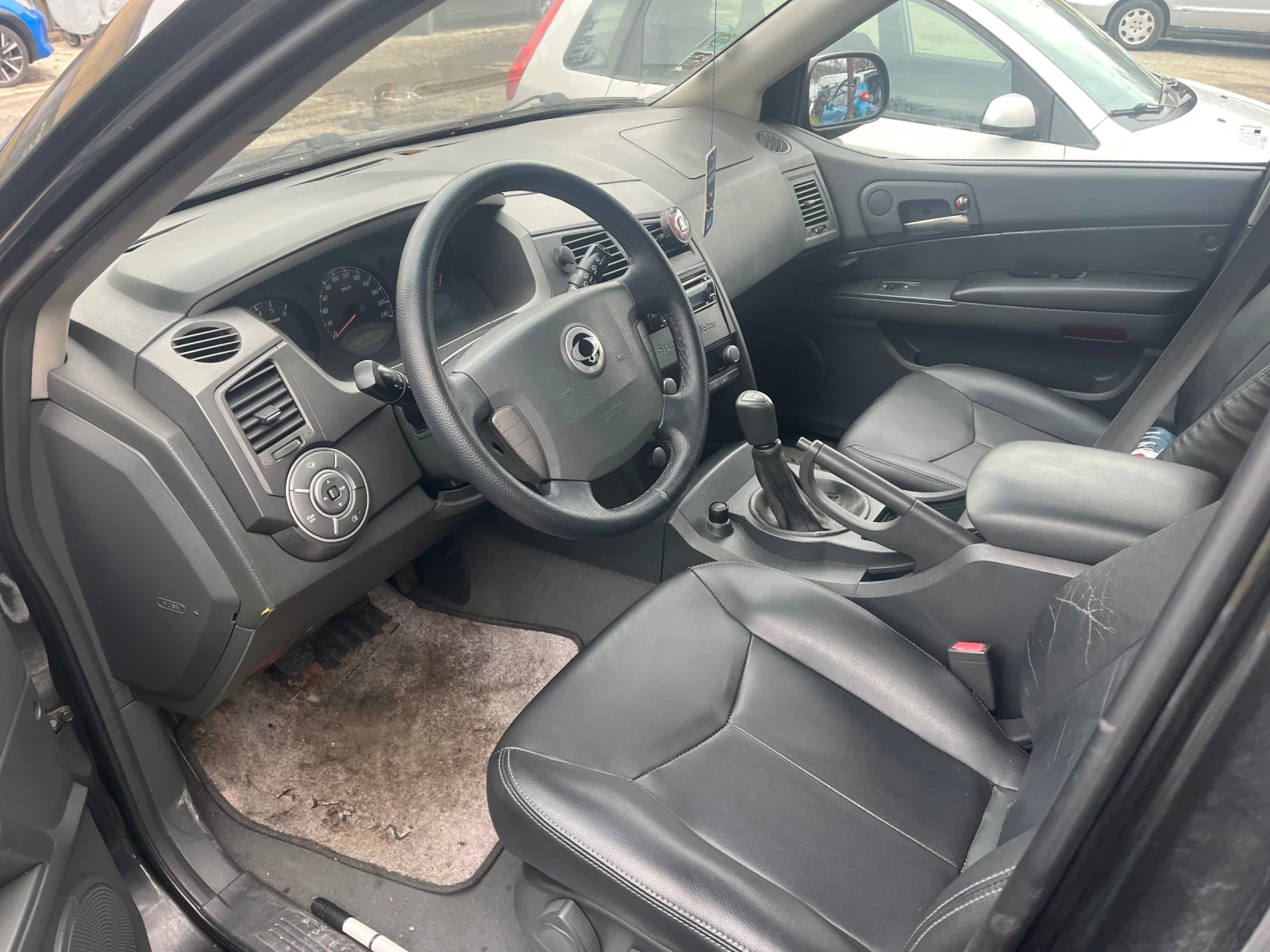 SsangYong Kyron, снимка 6 - Автомобили и джипове - 55845855