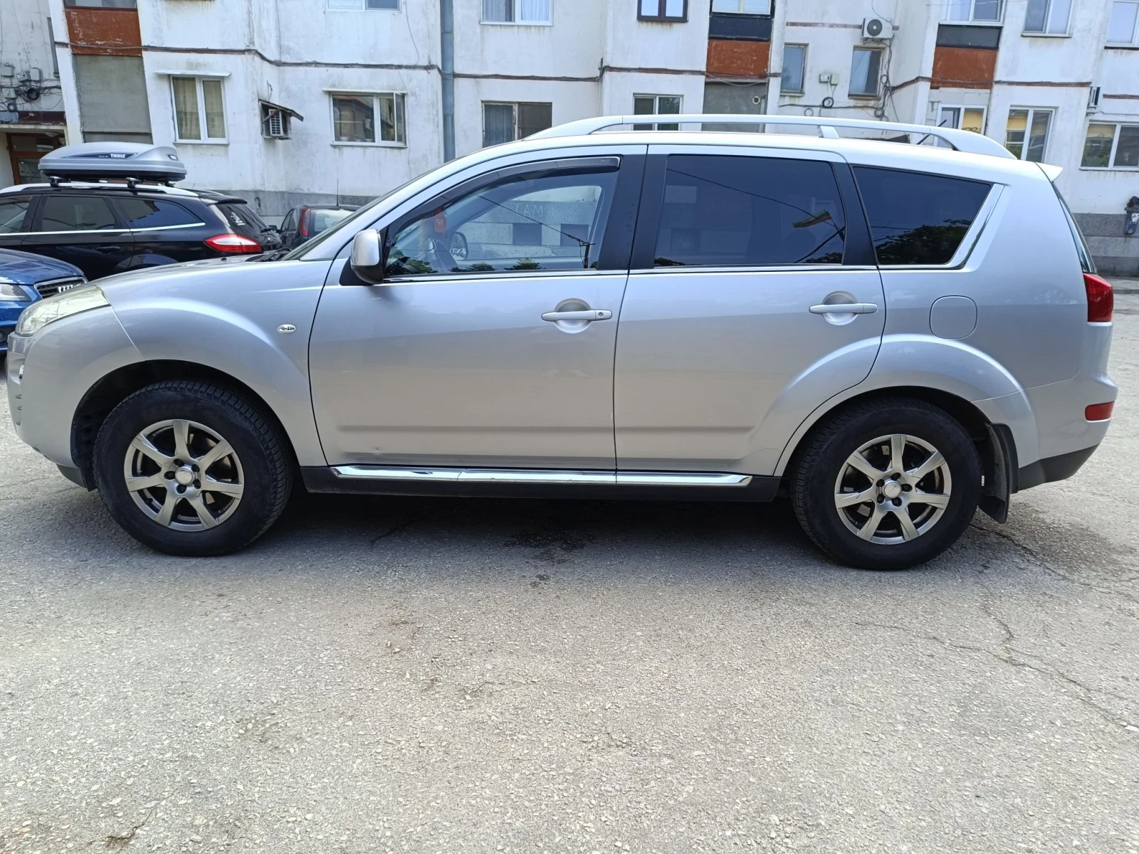 Peugeot 4007, снимка 4 - Автомобили и джипове - 55974795
