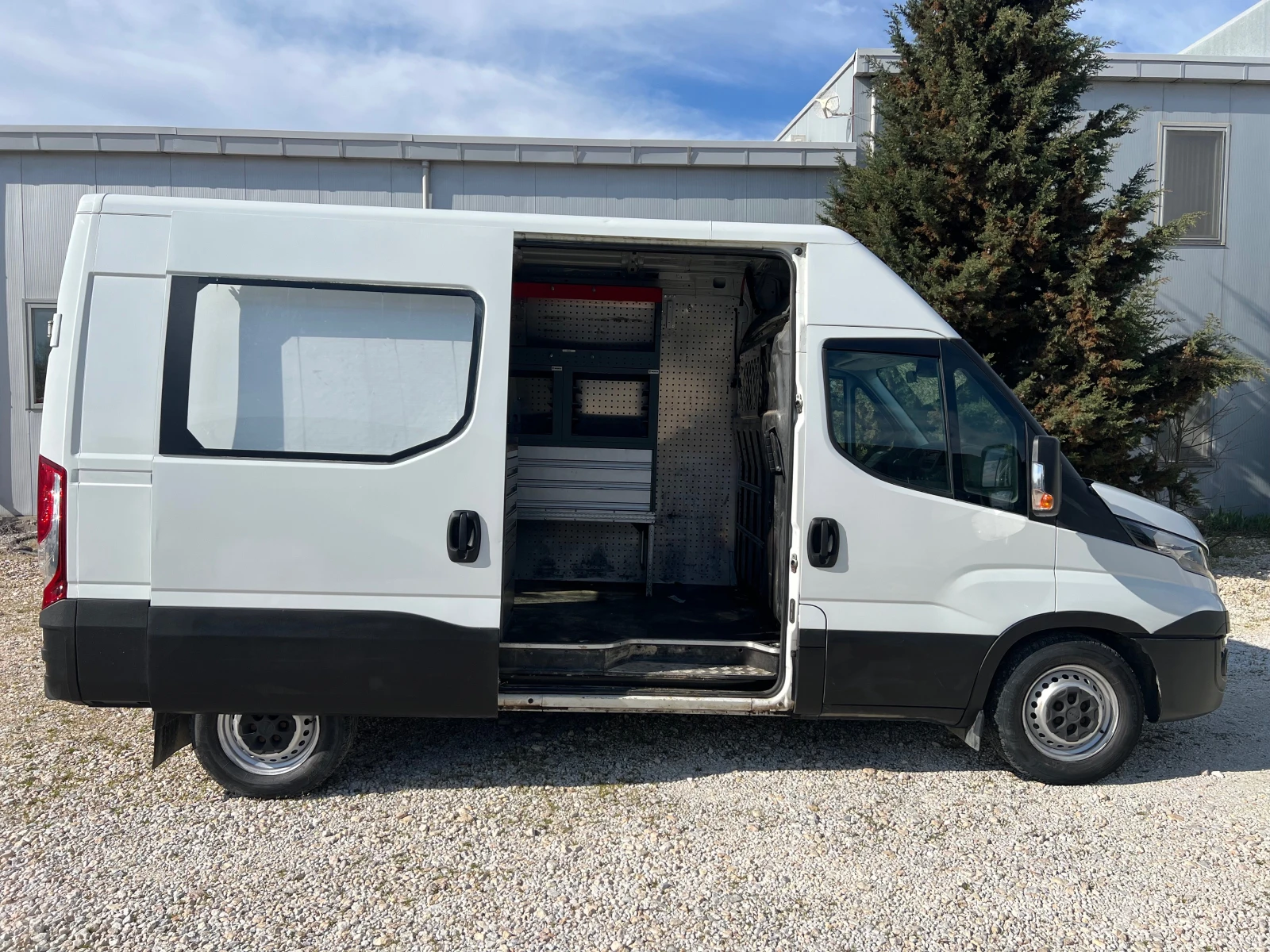 Iveco 35s15, снимка 11 - Бусове и автобуси - 54125962