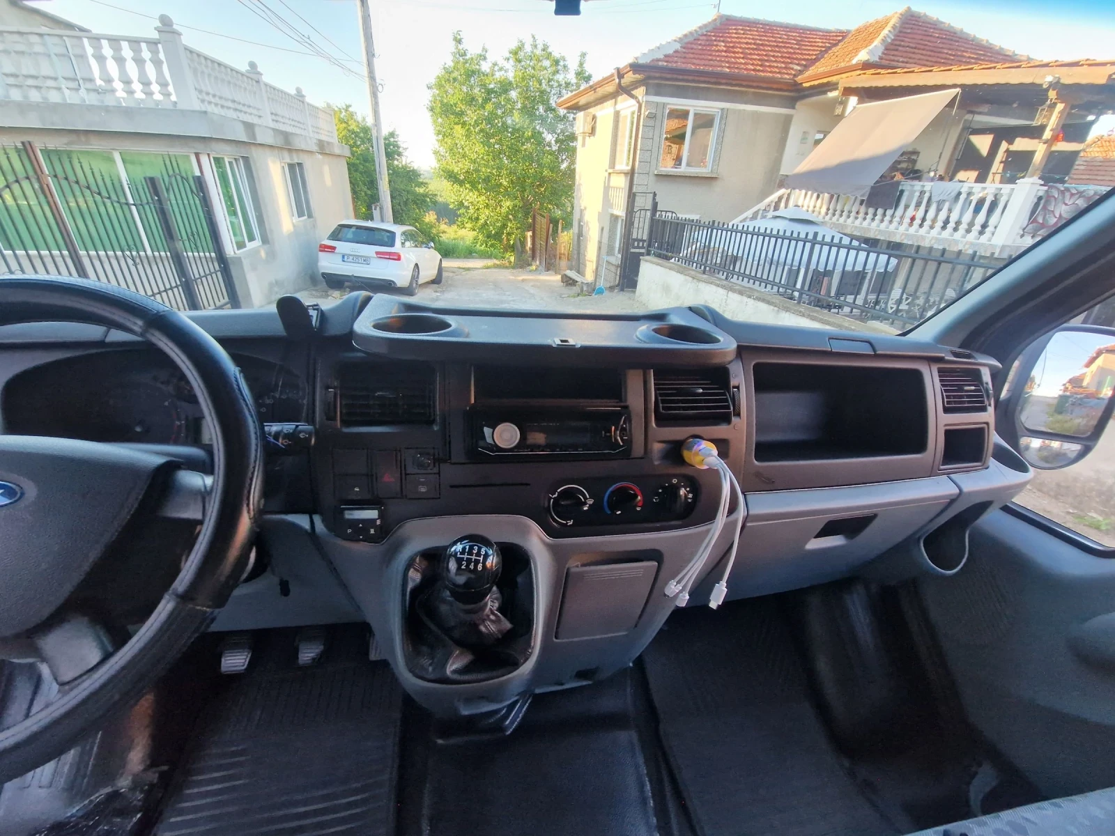 Ford Transit 2.2l TDCi T300, снимка 8 - Бусове и автобуси - 55141843