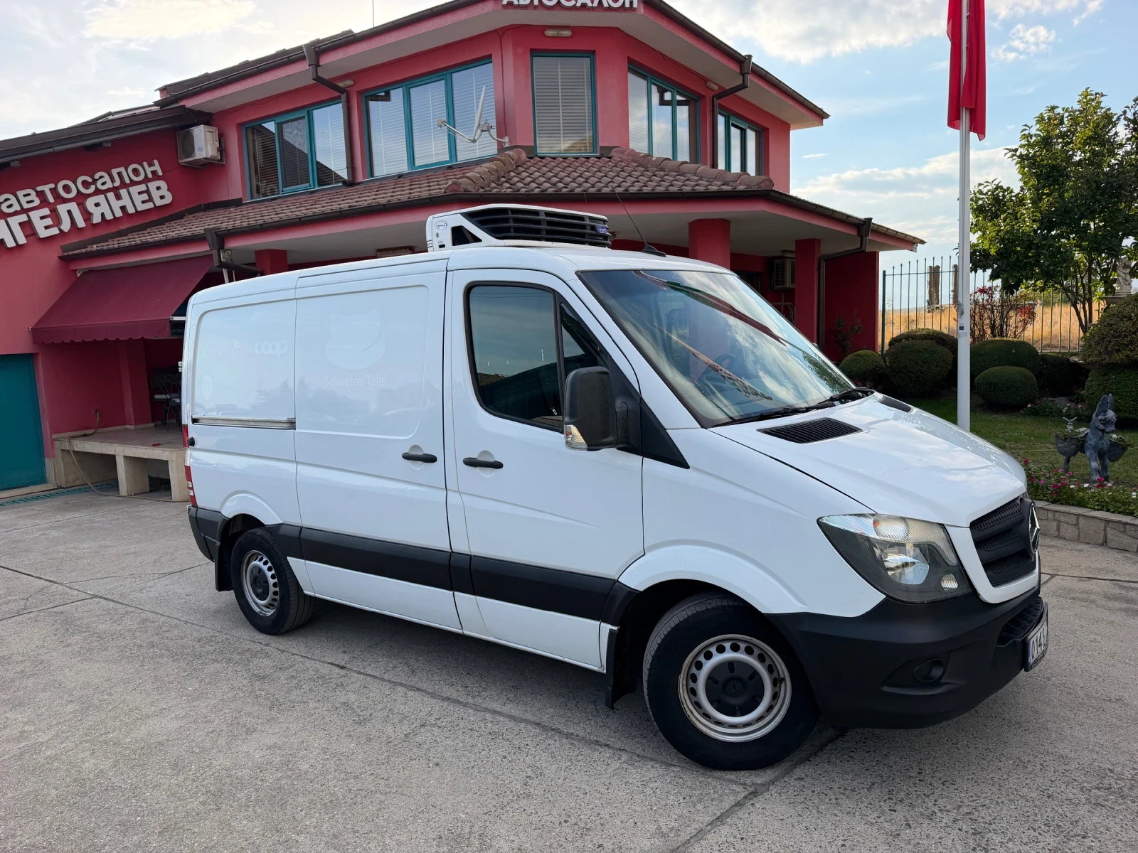 Mercedes-Benz Sprinter 314 CDI* Климатик* Хладилен+ Ток* 2хСтранични врати, снимка 13 - Бусове и автобуси - 56432263
