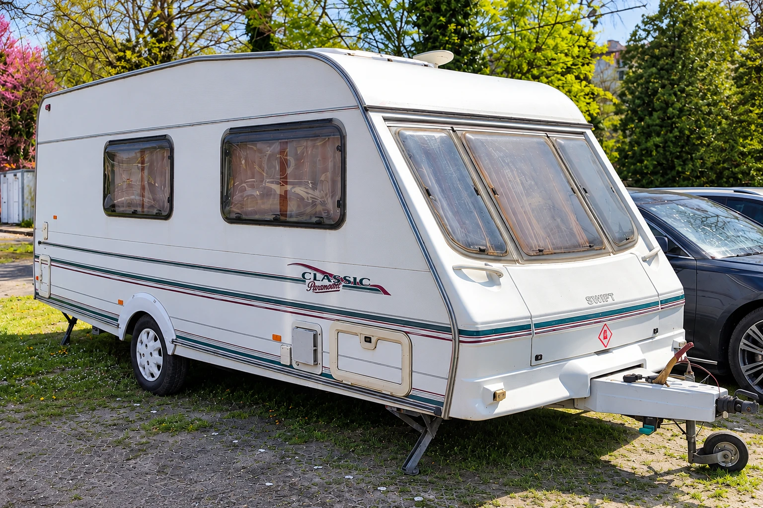 Каравана Swift Classic Baronette, снимка 2 - Каравани и кемпери - 56562941