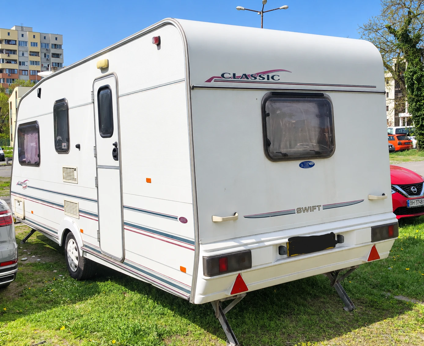 Каравана Swift Classic Baronette, снимка 15 - Каравани и кемпери - 56562941