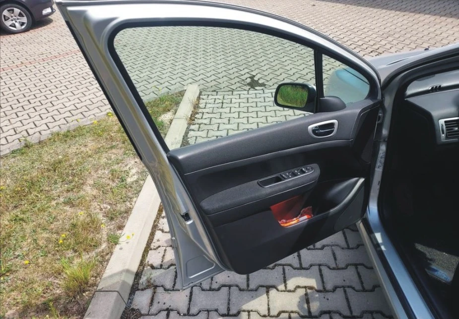 ����� ���� 307 Peugeot 2001-2008 . ������, 1400���, 55kW, 75k�  ������ � ����� �������� | Mobile.bg � ����������� 12