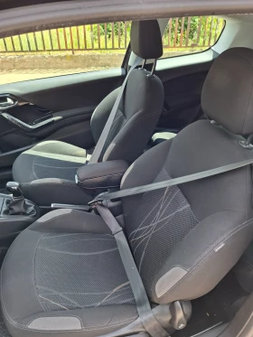 Peugeot 208, снимка 10