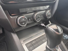 Skoda Octavia Canton/Bi-xenon/Високо ниво., снимка 13