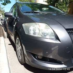 Toyota Auris, снимка 2 - Автомобили и джипове - 43747151