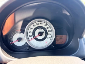 Обява за продажба на Mazda 2 1.4i с верига ~3 500 лв. - изображение 6