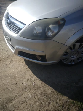 Opel Zafira - 2600 € / 5085.16 лв. - 76106641 6