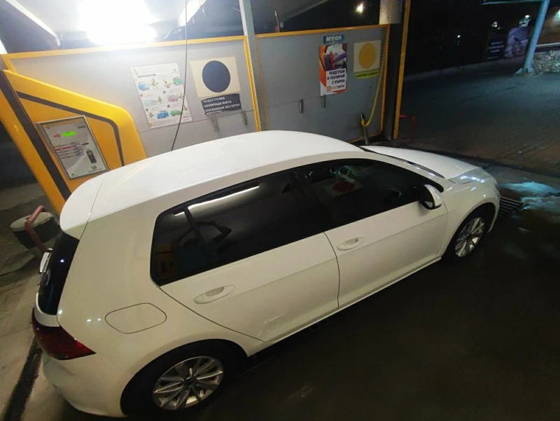 VW Golf VII 1, 6 TDI 105к.с., снимка 9 - Автомобили и джипове - 48072097