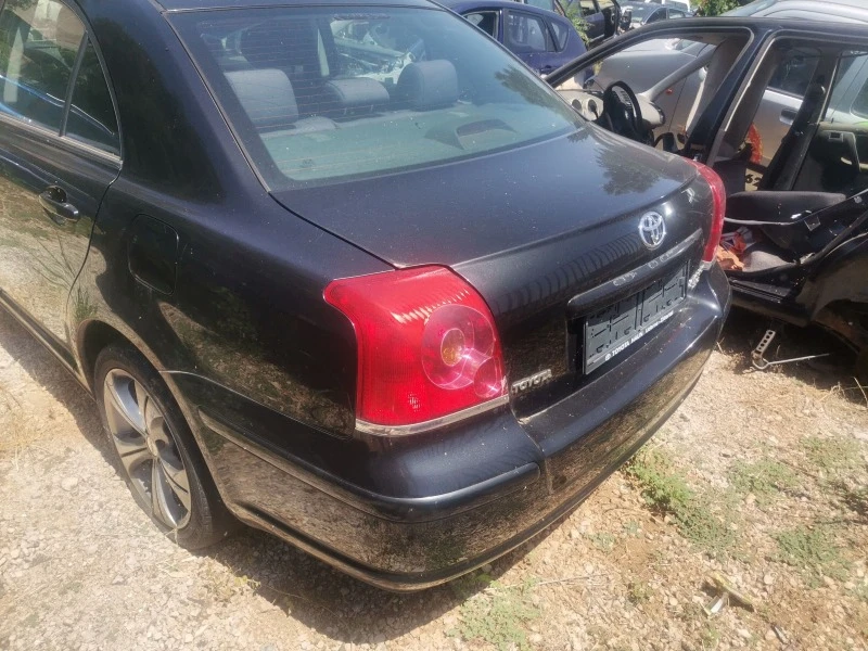 Toyota Avensis 2.0D4D T25 116КС, снимка 12 - Автомобили и джипове - 47189704