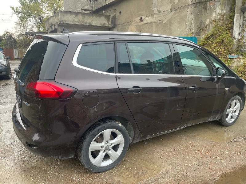 Opel Zafira 1.6ecoM TURBO, снимка 5 - Автомобили и джипове - 47943142