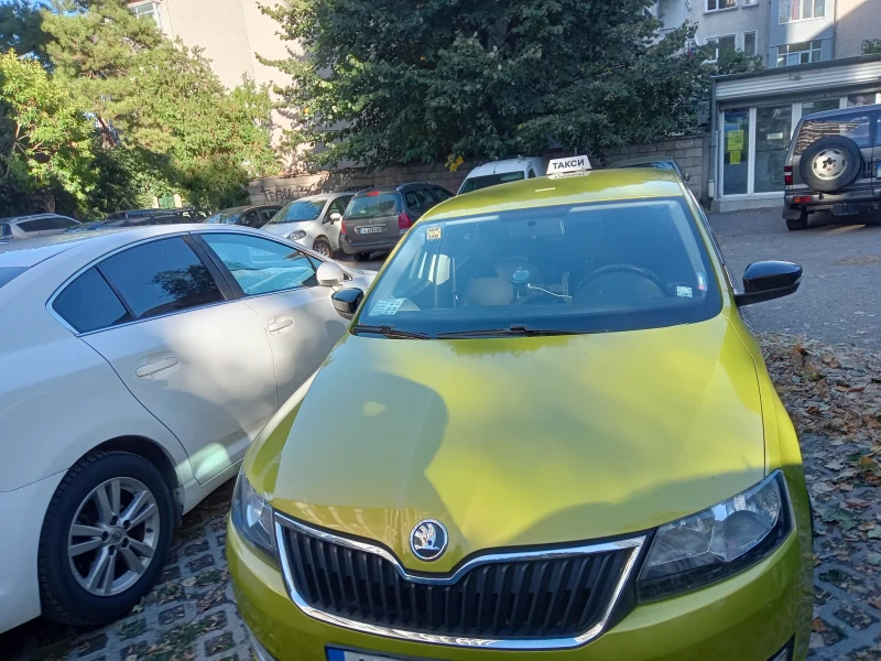 Skoda Rapid, снимка 3 - Автомобили и джипове - 47991575