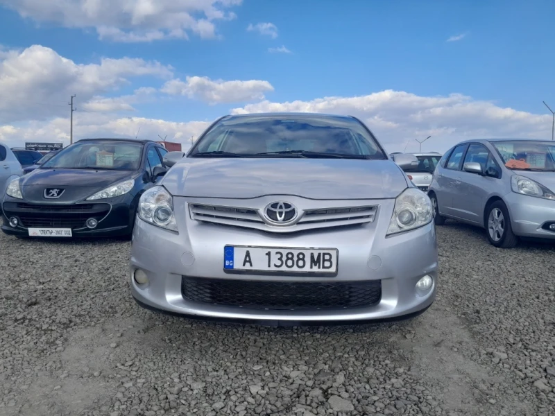 Toyota Auris, снимка 4 - Автомобили и джипове - 48797840