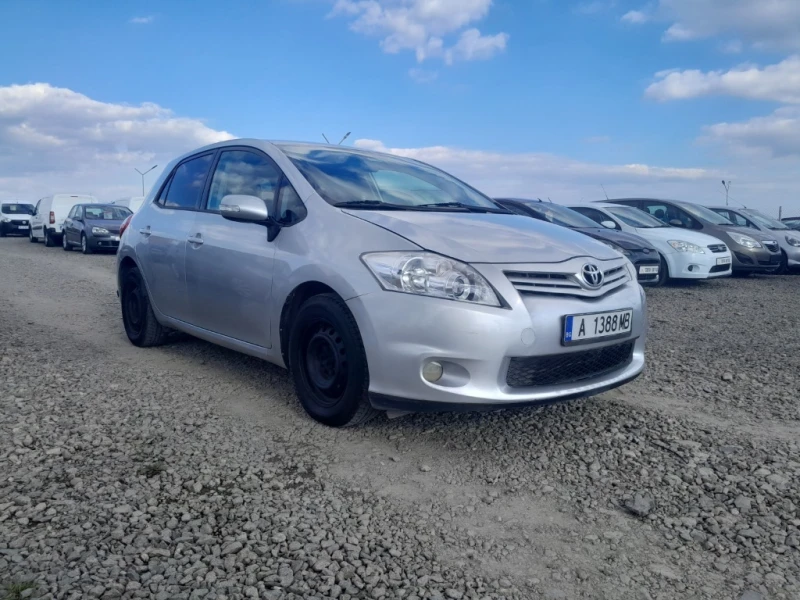 Toyota Auris, снимка 3 - Автомобили и джипове - 48797840