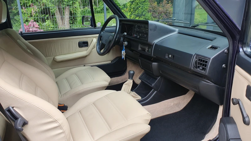 VW Golf CABRIOLET KARMANN, снимка 8 - Автомобили и джипове - 49875545