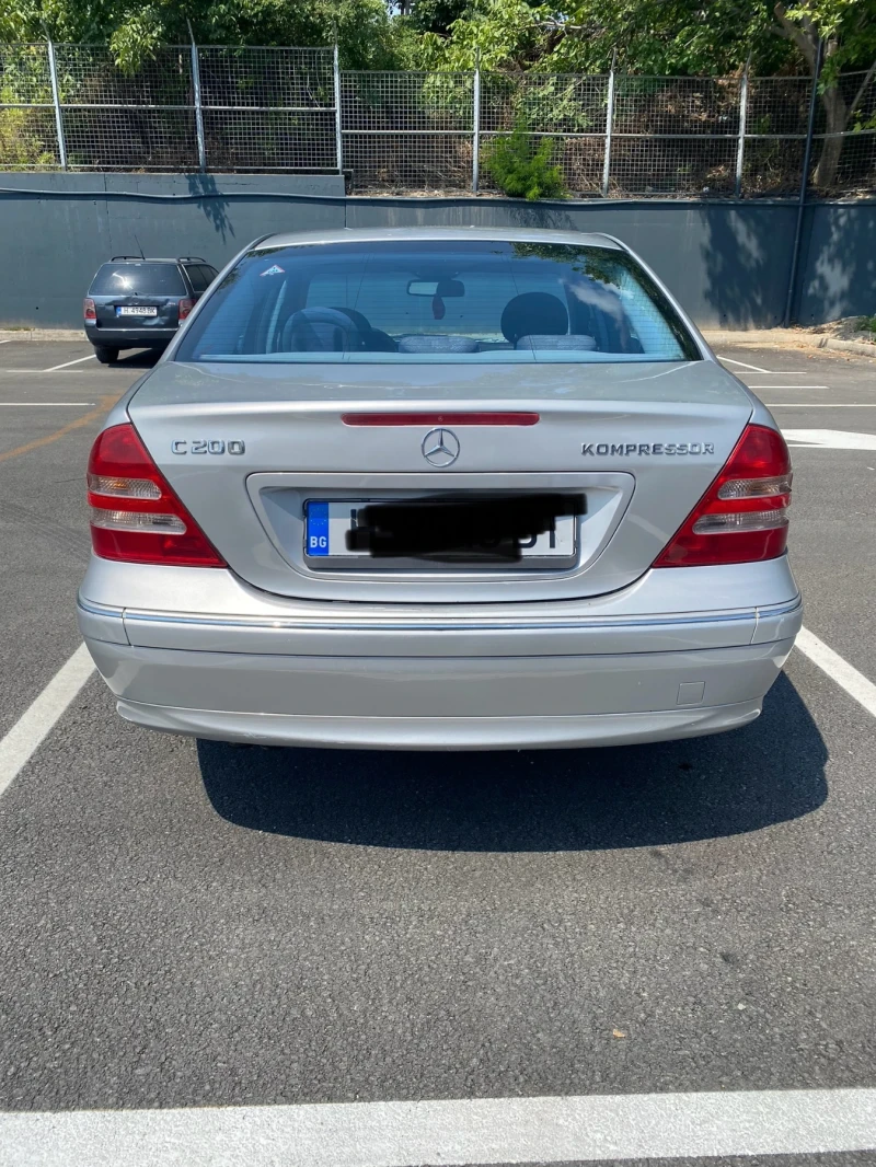 Mercedes-Benz C 200, снимка 2 - Автомобили и джипове - 51365751