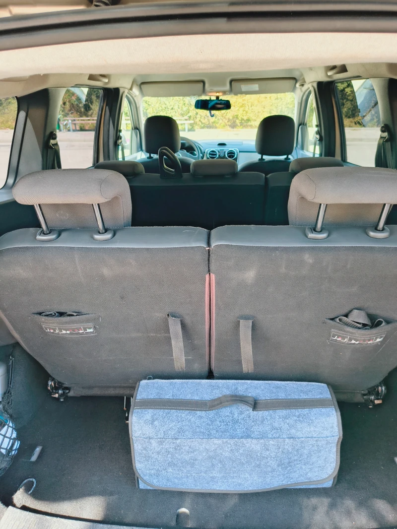 Dacia Lodgy 1.2 TCe, снимка 12 - Автомобили и джипове - 52698002