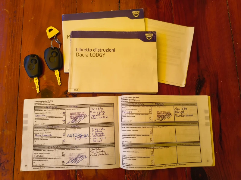 Dacia Lodgy 1.2 TCe, снимка 16 - Автомобили и джипове - 52698002