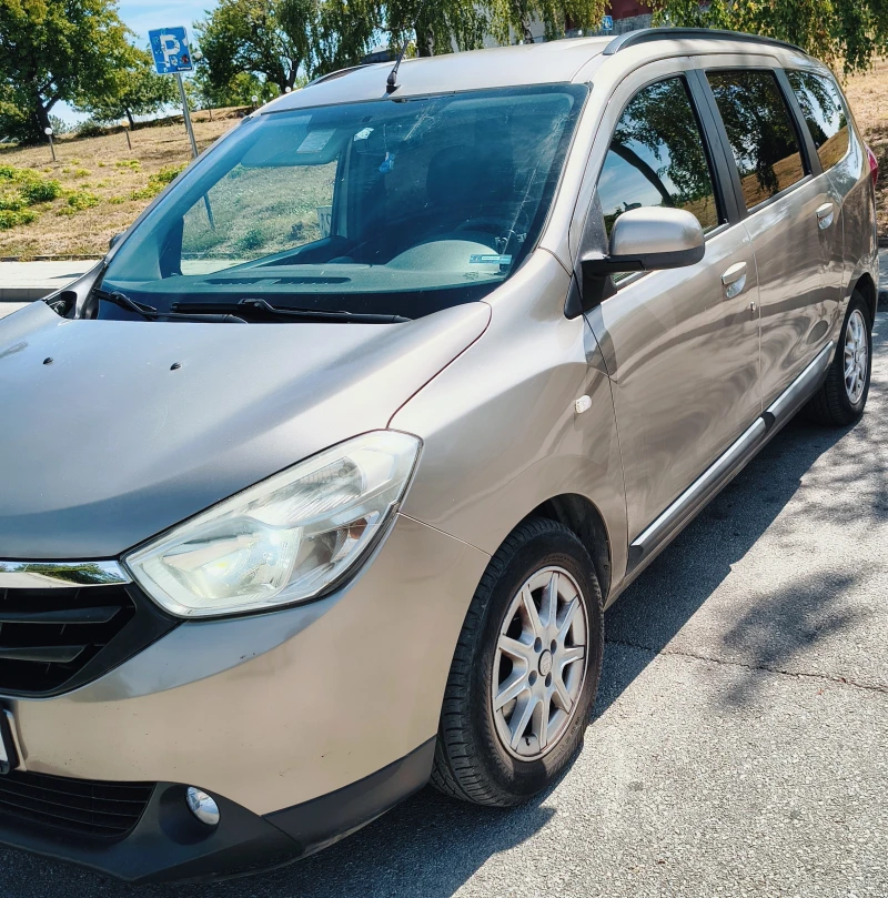 Dacia Lodgy 1.2 TCe, снимка 2 - Автомобили и джипове - 52698002