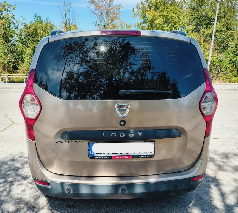 Dacia Lodgy 1.2 TCe, снимка 6 - Автомобили и джипове - 52698002