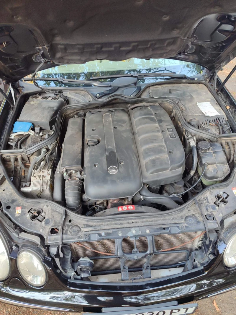 Mercedes-Benz E 320, снимка 7 - Автомобили и джипове - 52548441