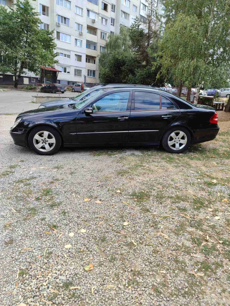 Mercedes-Benz E 320, снимка 4 - Автомобили и джипове - 52548441