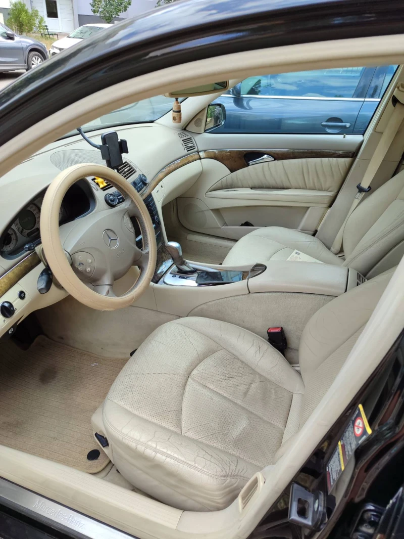 Mercedes-Benz E 320, снимка 17 - Автомобили и джипове - 52548441