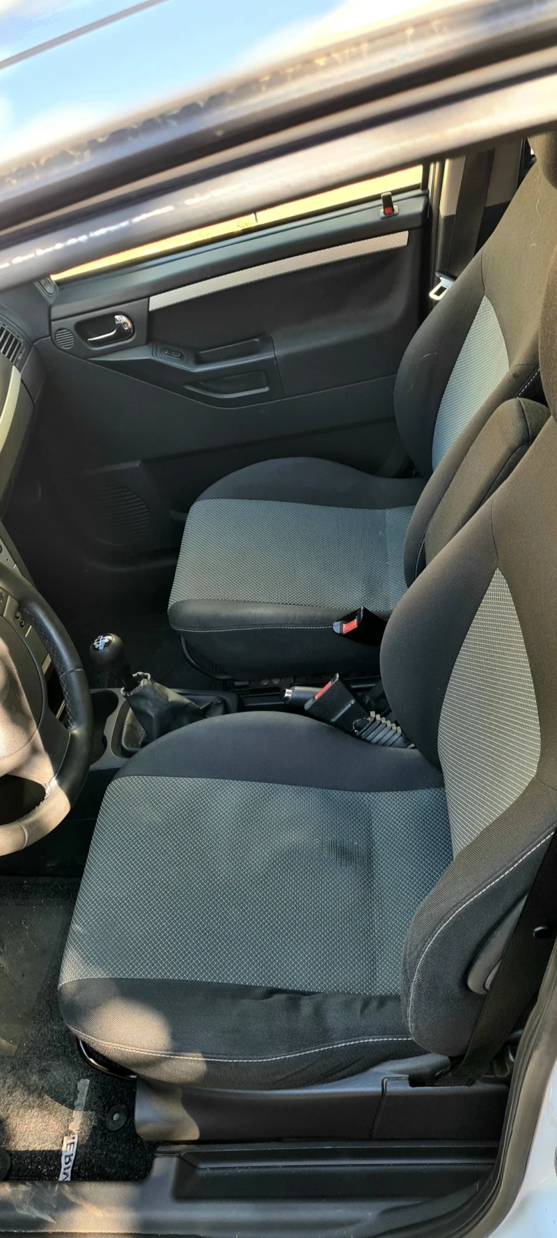 Opel Meriva 1.6, снимка 4 - Автомобили и джипове - 52173695