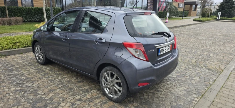 Toyota Yaris 1.33 99к.с.ЛИЗИНГ/БЕНЗИН, снимка 4 - Автомобили и джипове - 52688448