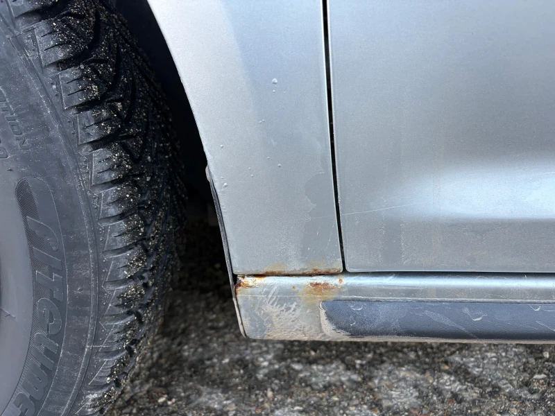 VW Touran 1.6 TDI, снимка 17 - Автомобили и джипове - 52738882