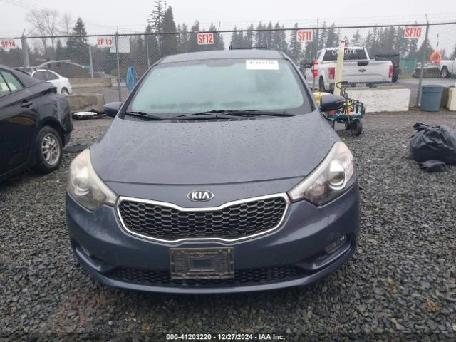 Kia Forte  EX, снимка 12 - Автомобили и джипове - 49191569