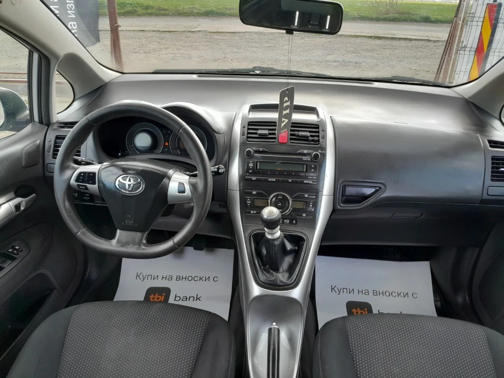 Toyota Auris  - изображение 10