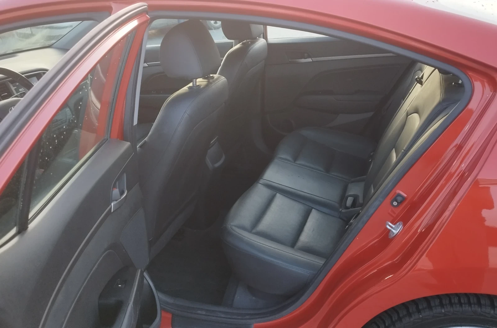 Hyundai Elantra 2.0 DOHC - изображение 8