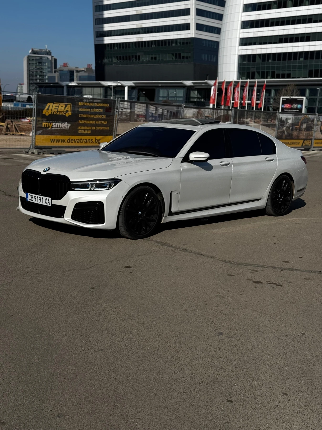 BMW 750  - изображение 9