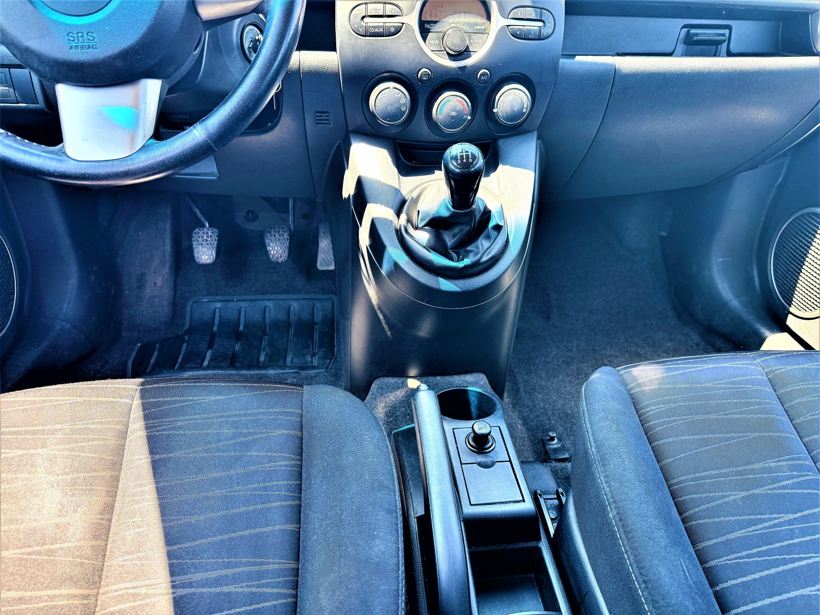 Mazda 2 1.4i с верига - изображение 9