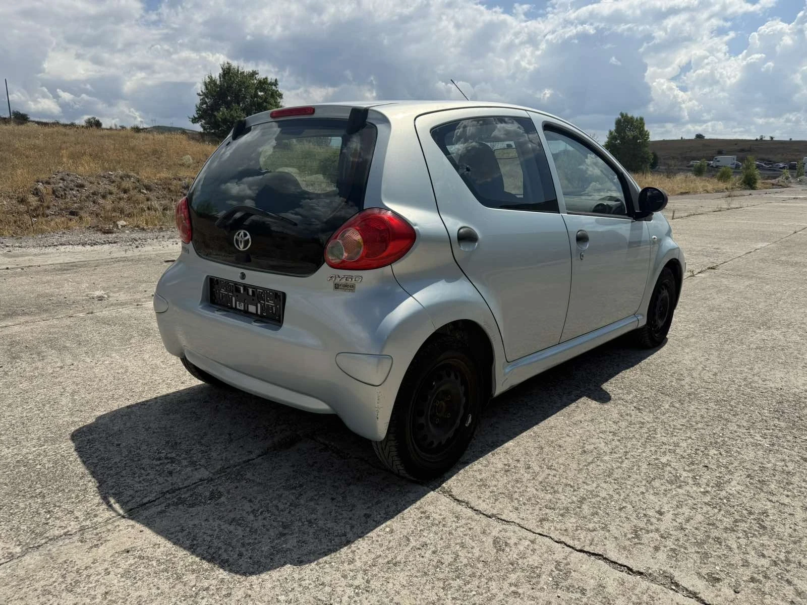 Toyota Aygo 1.0 - изображение 10